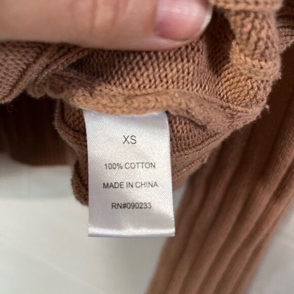 Kendall & Kylie ribbed crop v neck sweater - Picture 3 of 7